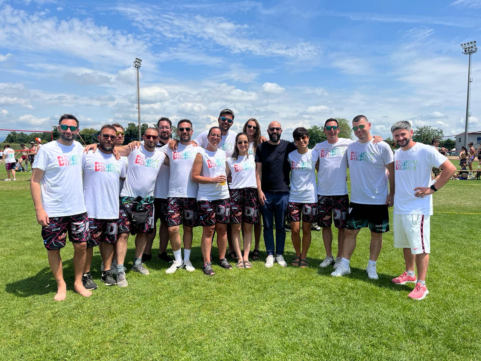 foto staff con pantaloncino spider